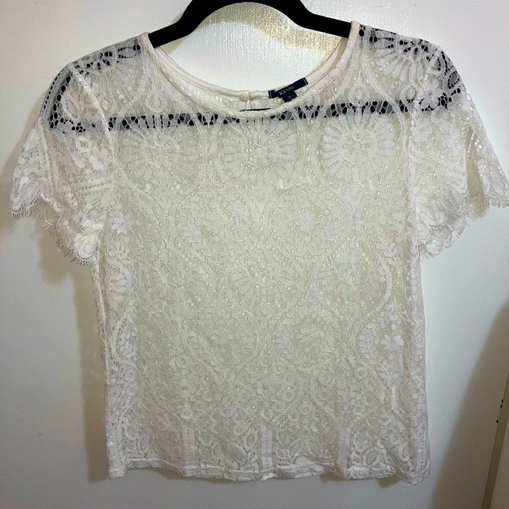 (US 4) Lace top